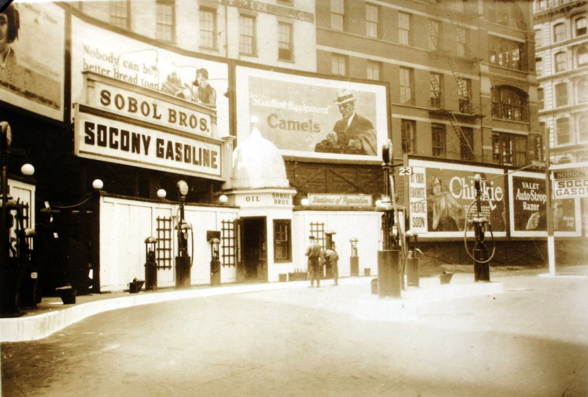 Aunt Liselotte in America in 1929 (EN)