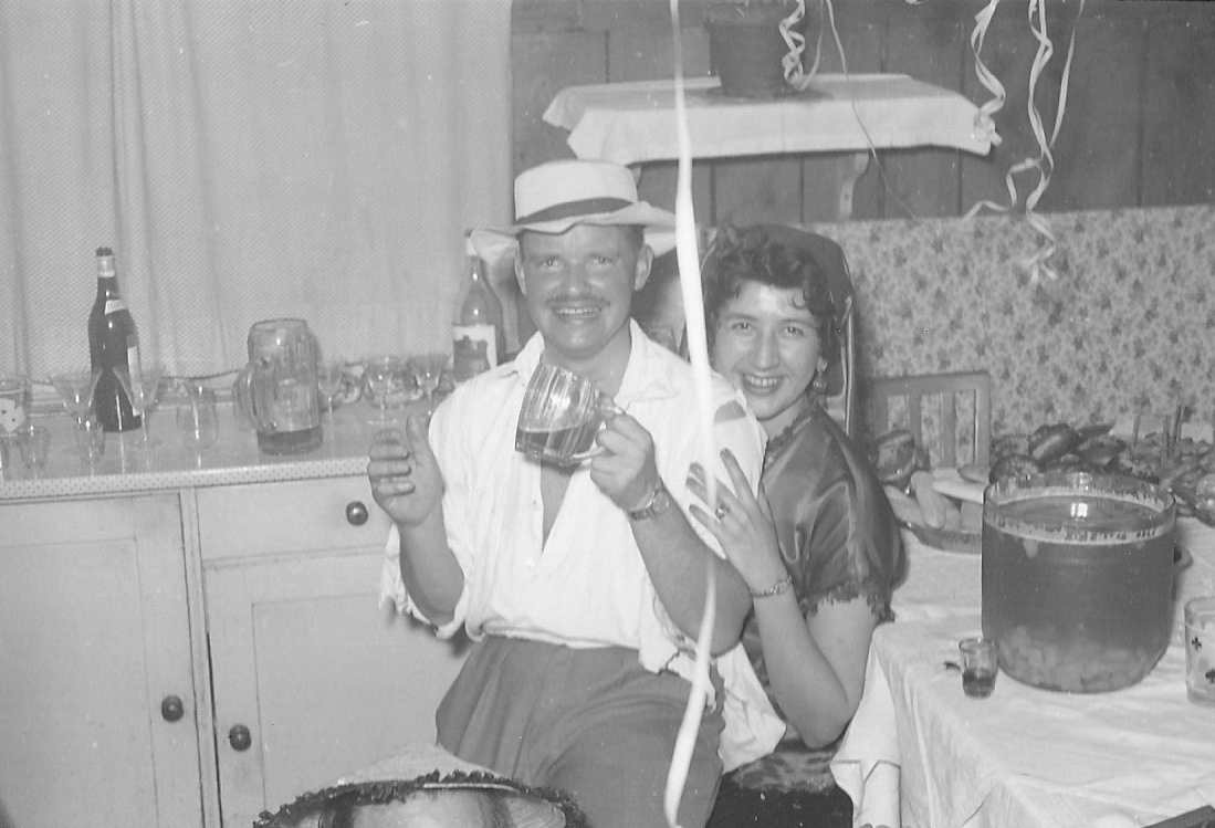 Marianne und der mit dem Strohhut